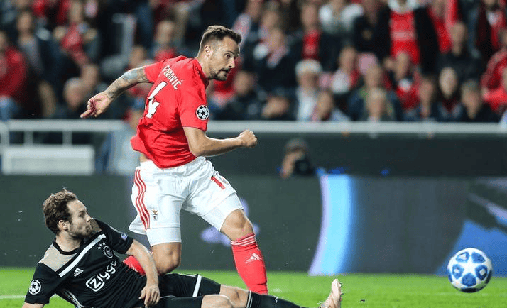 jiuyou-曼联训练开放日；加时末段止住颓势引欢呼；社区盾在即；心理建设被强调